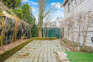 57 Aster Ct, Brooklyn, NY 11229 - photo 5