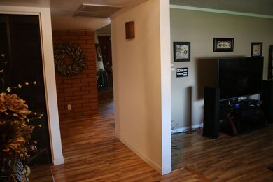 Entry To Family Rm