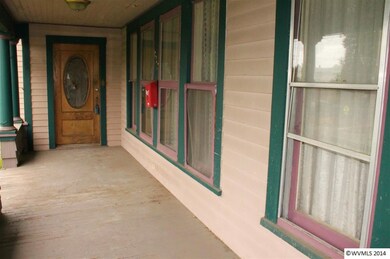 832 Washington St SW, Albany, OR 97321 - photo 3