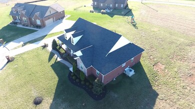 308 Honeysuckle Ln, Shelbyville, TN 37160 - photo 3