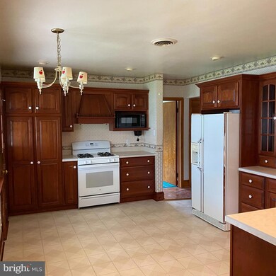 445 Prince St, Littlestown, PA 17340 - photo 6