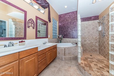 4509 E Downing St-34