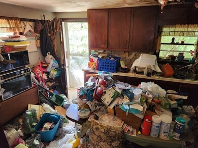 15 Delano St, North Dartmouth, MA 02747 - photo 2