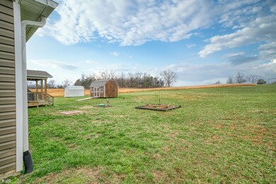 140 Jayne Stone Field Dr, Cookeville, TN 38506 - photo 3