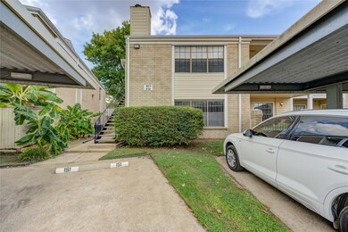 2750 Holly Hall St unit 901, Houston, TX 77054 - photo 2