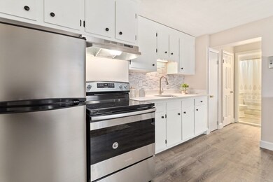 33 Montvale Ave unit 3, Woburn, MA 01801 - photo 4