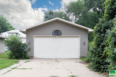 104 S 8th St, Mapleton, IA 51034 - photo 2