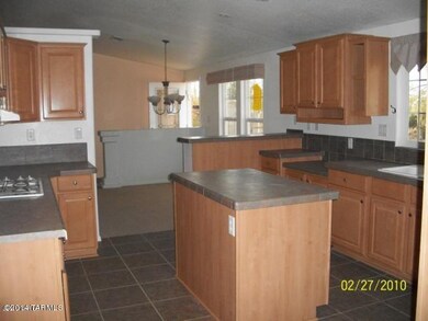 Kitchen Dining Area