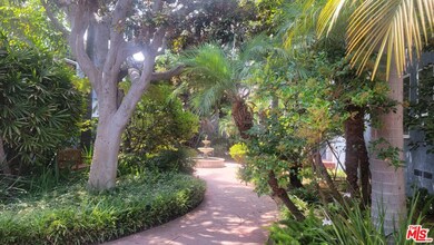 1137 26th St unit B, Santa Monica, CA 90403 - photo 4