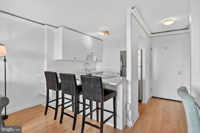 Chatham Condominiums unit 715, Arlington, VA 22203 - photo 5