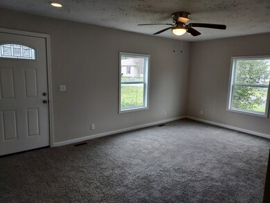 501 Lewis Ave, Shelbyville, TN 37160 - photo 4