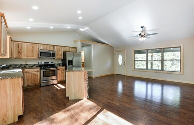 227 S Heatherwood Rd, Shell Knob, MO 65747 - photo 3