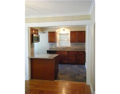 29 Davis Ave, Cranston, RI 02910 - photo 2