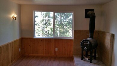 5-71856-Living Room