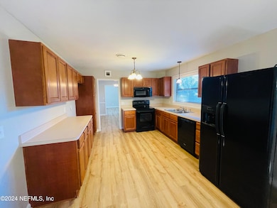 5350 Selton Ave, Jacksonville, FL 32277 - photo 2