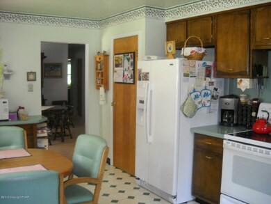 6425 White Birch St, East Stroudsburg, PA 18301 - photo 3