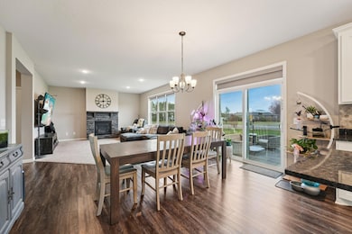 Perfect for entertaining and Holiday gatherings.