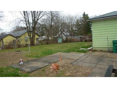 126 Adrian St, Warwick, RI 02886 - photo 3