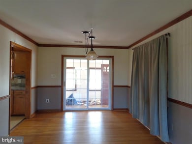 unlisted-address, Warrenton, VA 20186 - photo 6