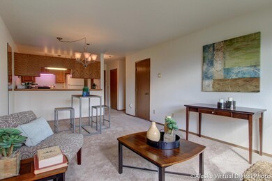 Charming downtown secureded condo