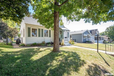 2409 Wilkes Ave, Davenport, IA 52804 - photo 3