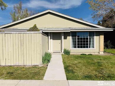 909 Mesa Ridge Dr unit 4, Sparks, NV 89434 - photo 2