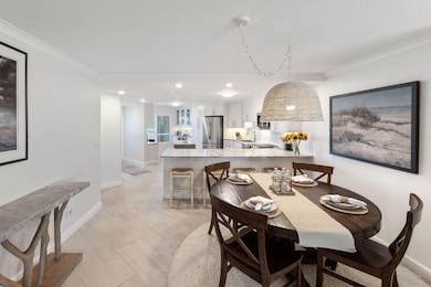 Dining and Breakfast Counter
