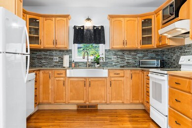 47 Penacook St, Concord, NH 03301 - photo 4