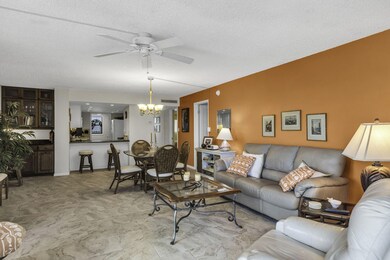 Casa Clara, Unit 209