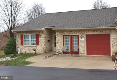 212 Sunbrook Ln unit 146, Hagerstown, MD 21742 - photo 2