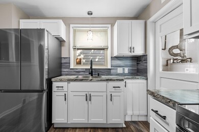 4705 Jackson St, Dearborn Heights, MI 48125 - photo 6