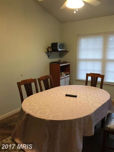 12907 Summer Hill Dr, Silver Spring, MD 20904 - photo 2