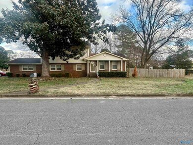 6020 Rickwood Dr NW, Huntsville, AL 35810 - photo 2