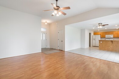 Molea-Crestwood-Home-7