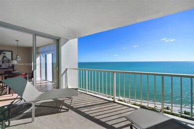 Direct and unobstructed  ocean views!