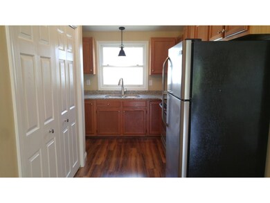 875 Mammoth Rd unit 107, Manchester, NH 03104 - photo 3