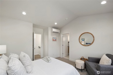 2667 51st Ave SW, Seattle, WA 98116 - photo 7