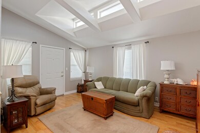 07 - Living Area
