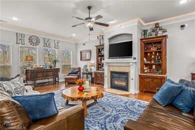 306 NW Sheridan Ln, Bentonville, AR 72712 - photo 7