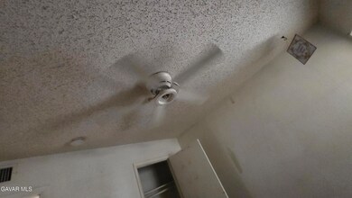 43738 Beech Ave, Lancaster, CA 93534 - photo 6