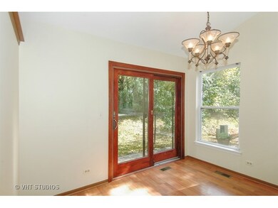 1822 Cambridge Dr, Carpentersville, IL 60110 - photo 6