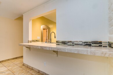 Apt 9-15