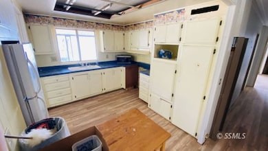 8028 Chism Trail, Onyx, CA 93255 - photo 5