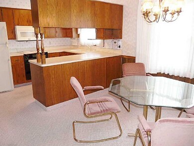 811 Eastgate Dr, Anderson, IN 46012 - photo 5