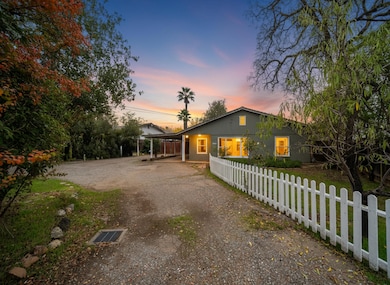 1271 Mistletoe Ln, Redding, CA 96002 - photo 4