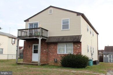 404 Corinthian Ave, Essington, PA 19029 - photo 2