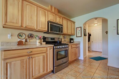 Kitchen With Hickory Cabinets