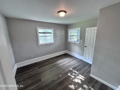 1567 W 6th St, Jacksonville, FL 32209 - photo 5