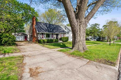 1609 Tremont St, Cedar Falls, IA 50613 - photo 2