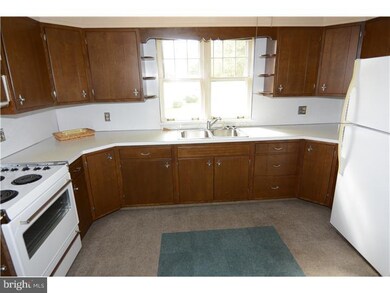 14 Pineview Ave, Mohnton, PA 19540 - photo 3